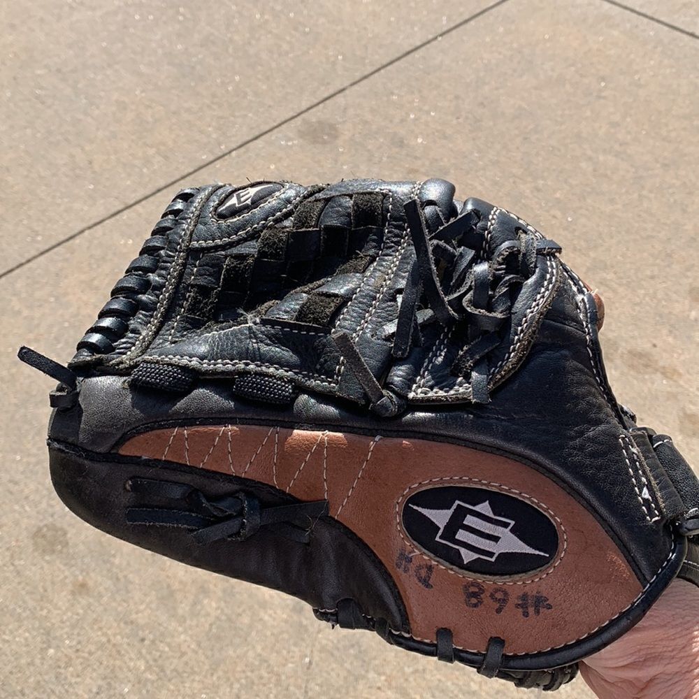 Easton Leather Baseball Glove 12”‎ Pattern TS12 Left handed Mit - Picture 3 of 7